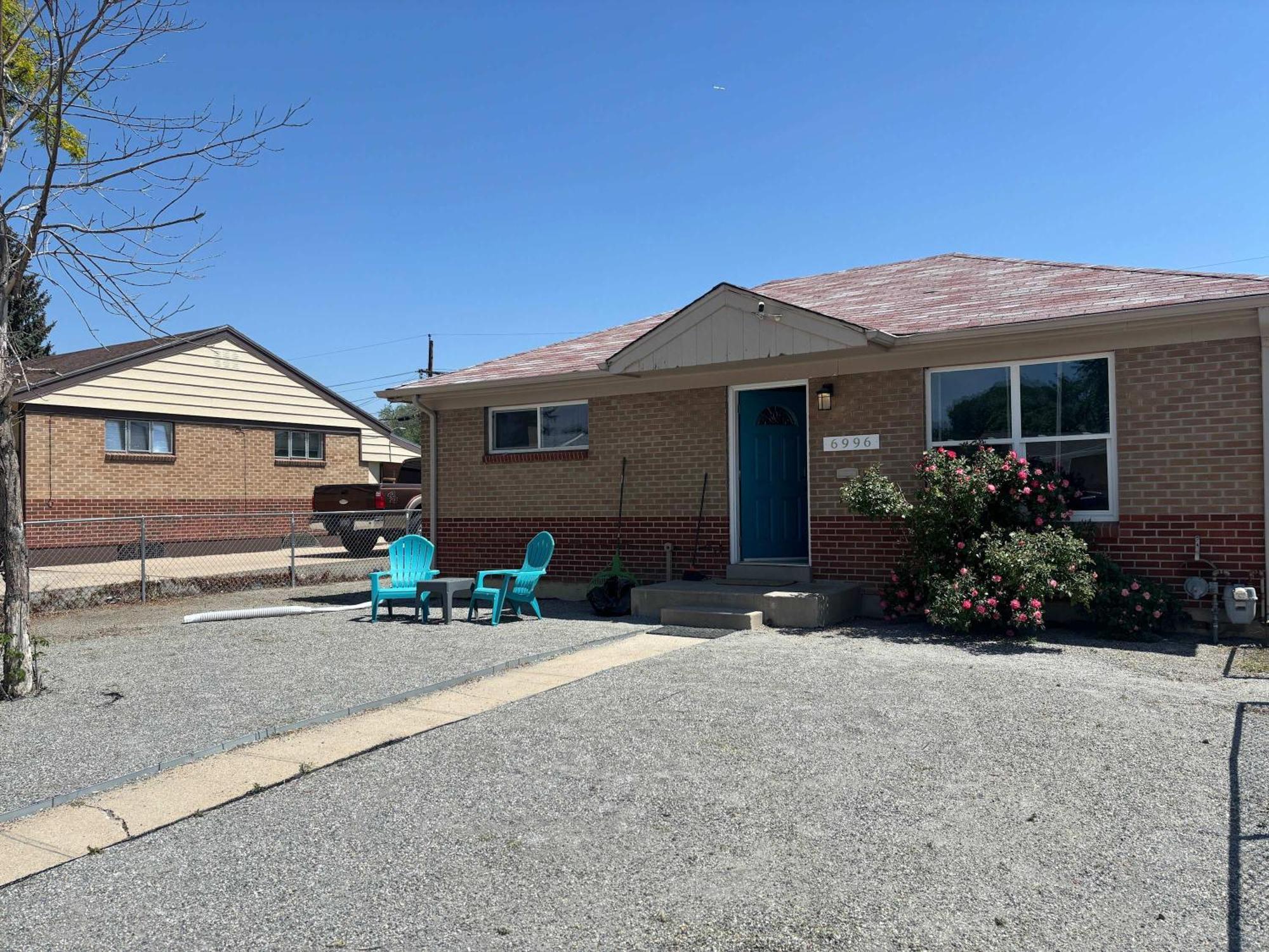 Awesome Two Bedroom Family Upper Unit In *